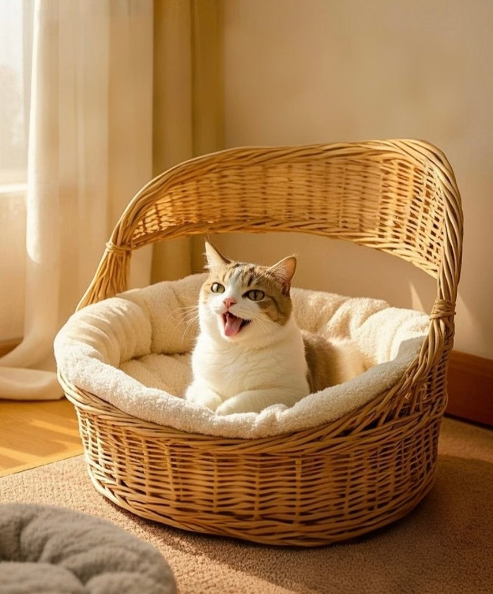 Wicker Basket Cat Bed – Classic Cozy Nest with Plush Lining for Cats